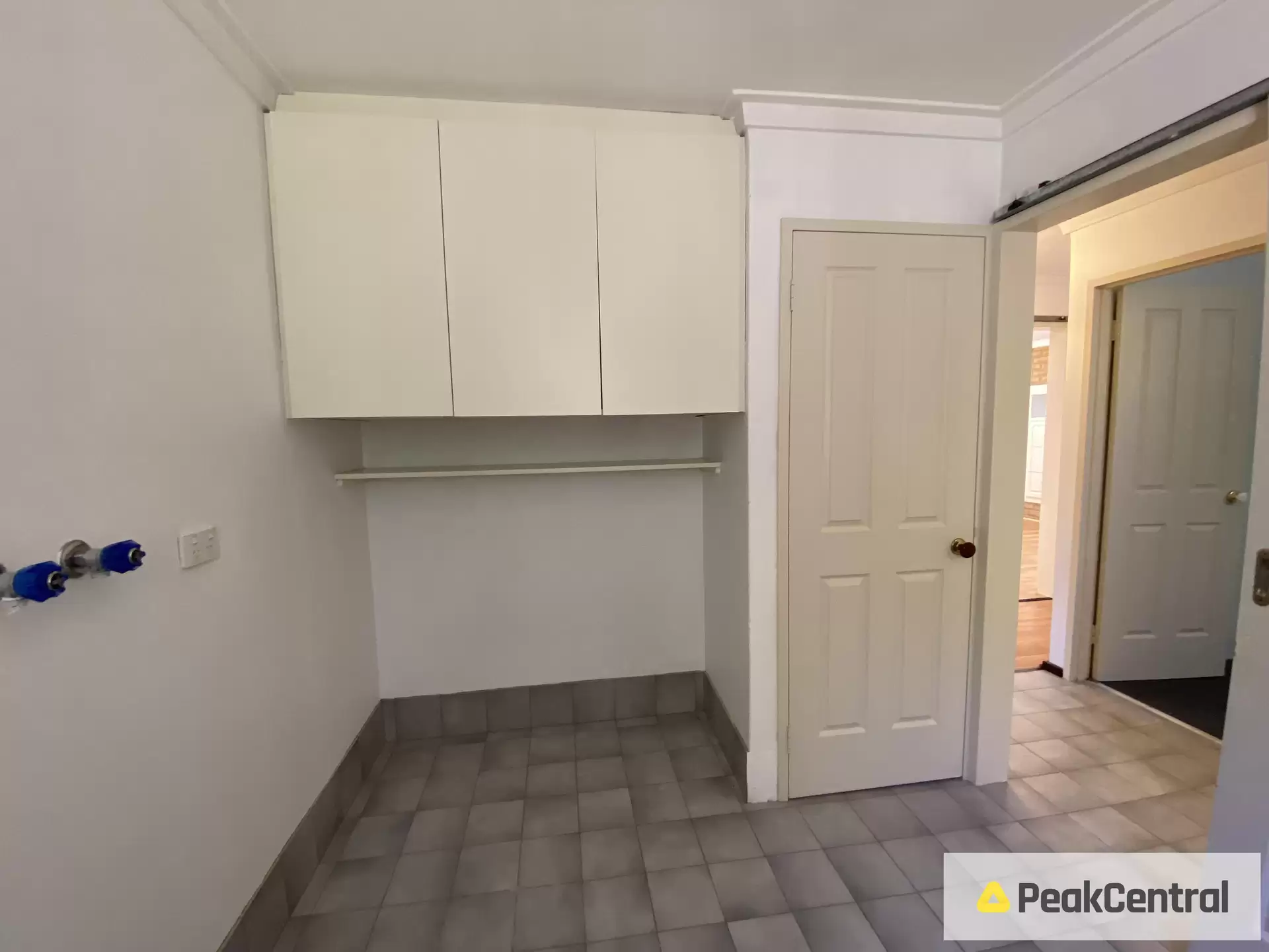 4 Booth Court, Samson Sold by Peak Central Property Group - image 1