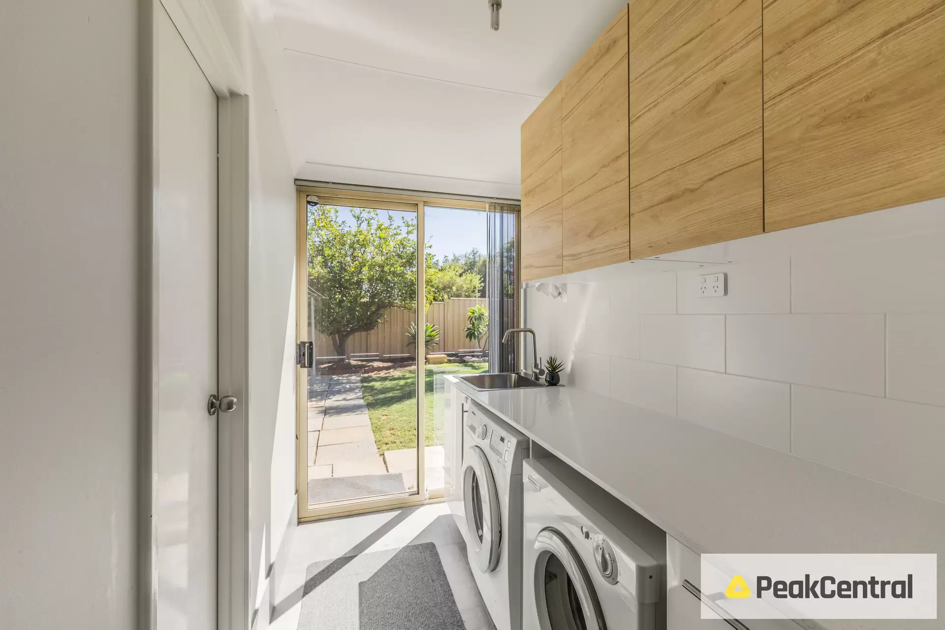 4 Karlak Close, Leda Leased by Peak Central Property Group - image 1