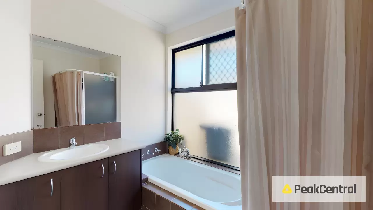 15 Charlton Way, Bertram Sold by Peak Central Property Group - image 14