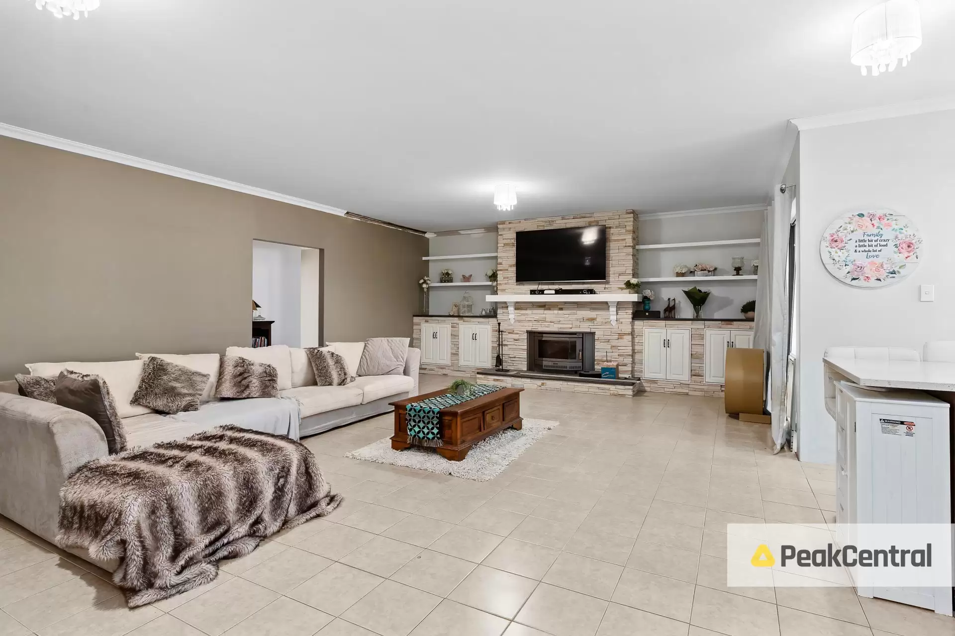 77 Centennial Avenue, Bertram Sold by Peak Central Property Group - image 2