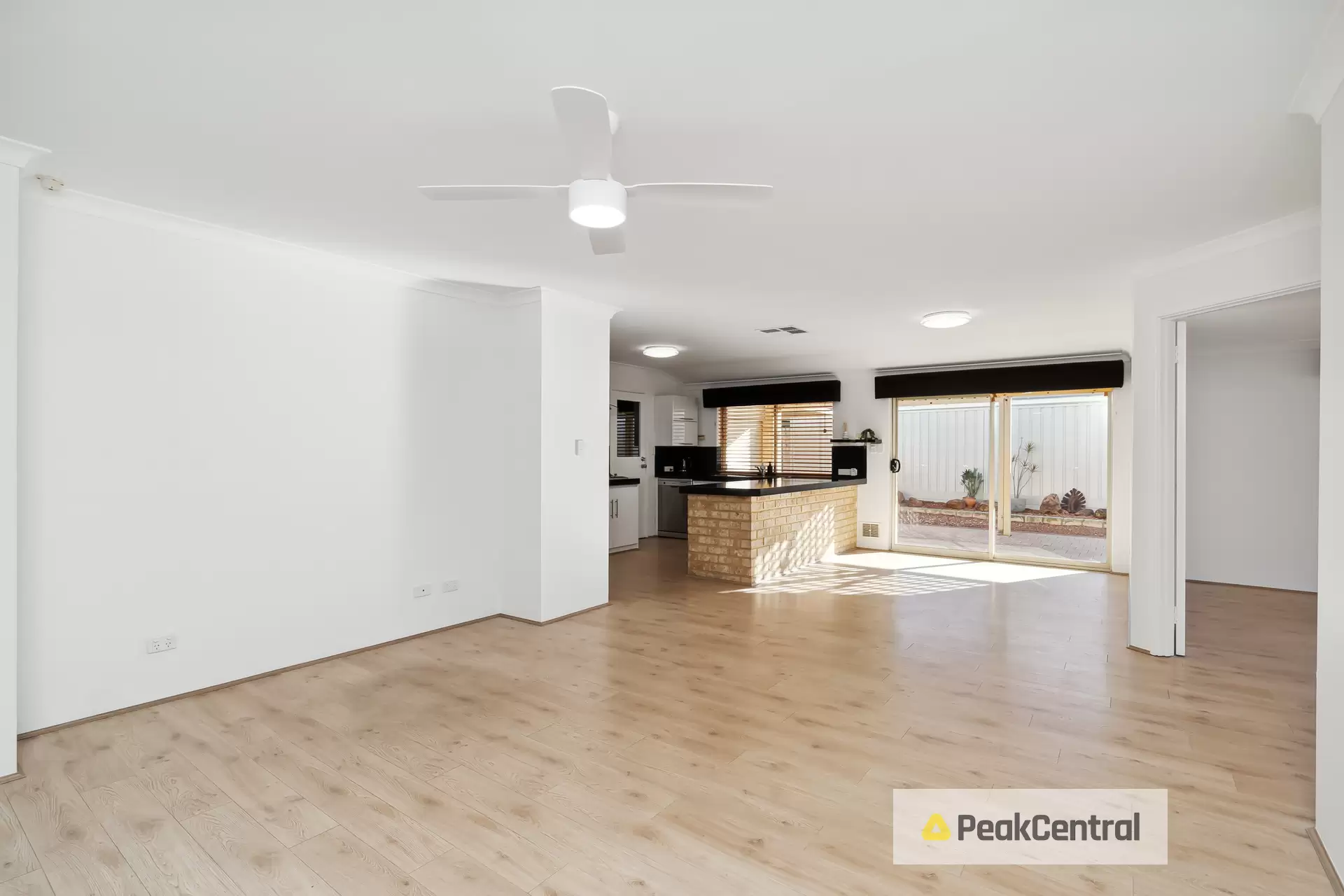 125 Secret Harbour Boulevard, Secret Harbour Sold by Peak Central Property Group - image 9