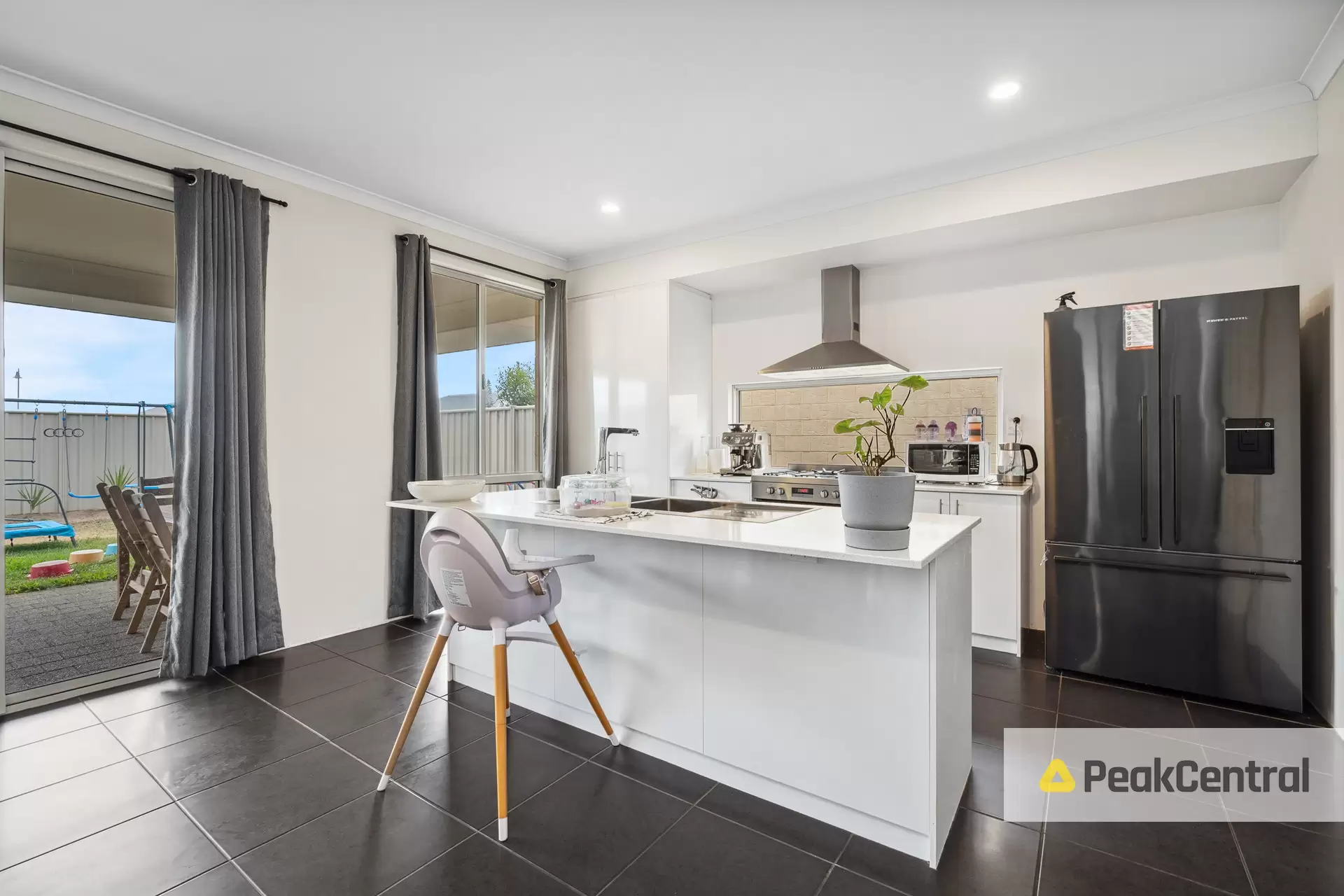 12 Barnong Road, Golden Bay Sold by Peak Central Property Group - image 4