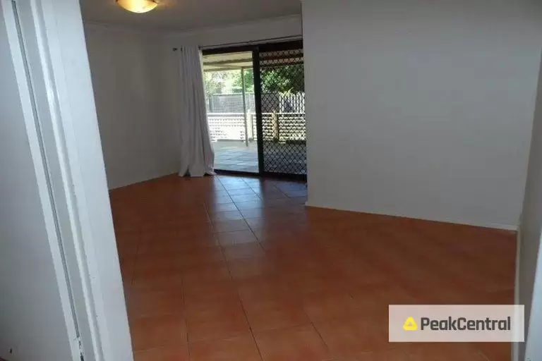 19 Hinkler Street, Kenwick Sold by Peak Central Property Group - image 5
