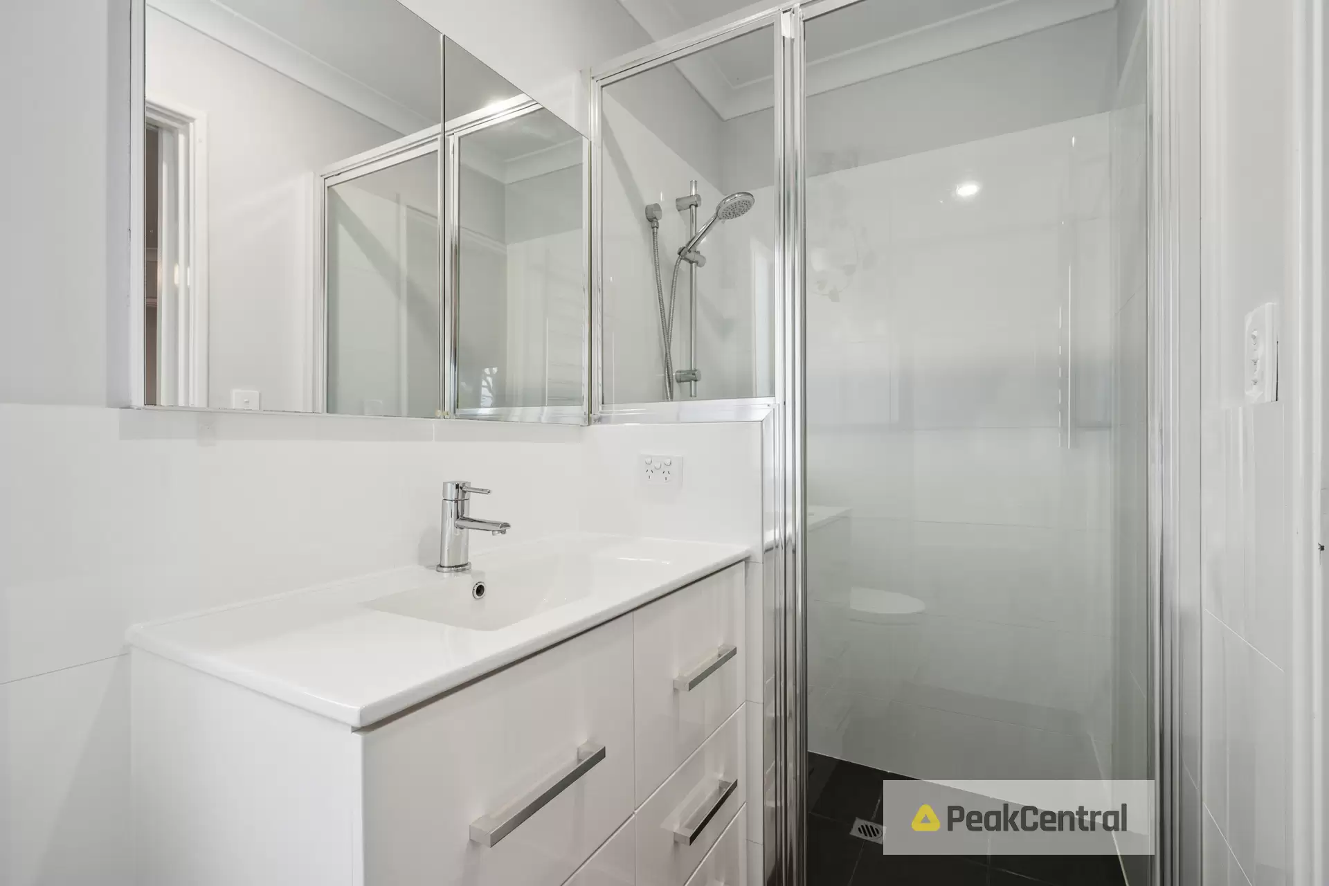 8 Okehampton Road, Warnbro Sold by Peak Central Property Group - image 20