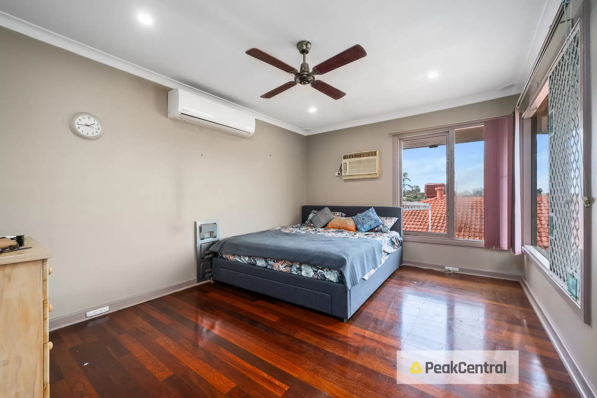 11 Cowling Way, Parmelia Sold by Peak Central Property Group - image 4