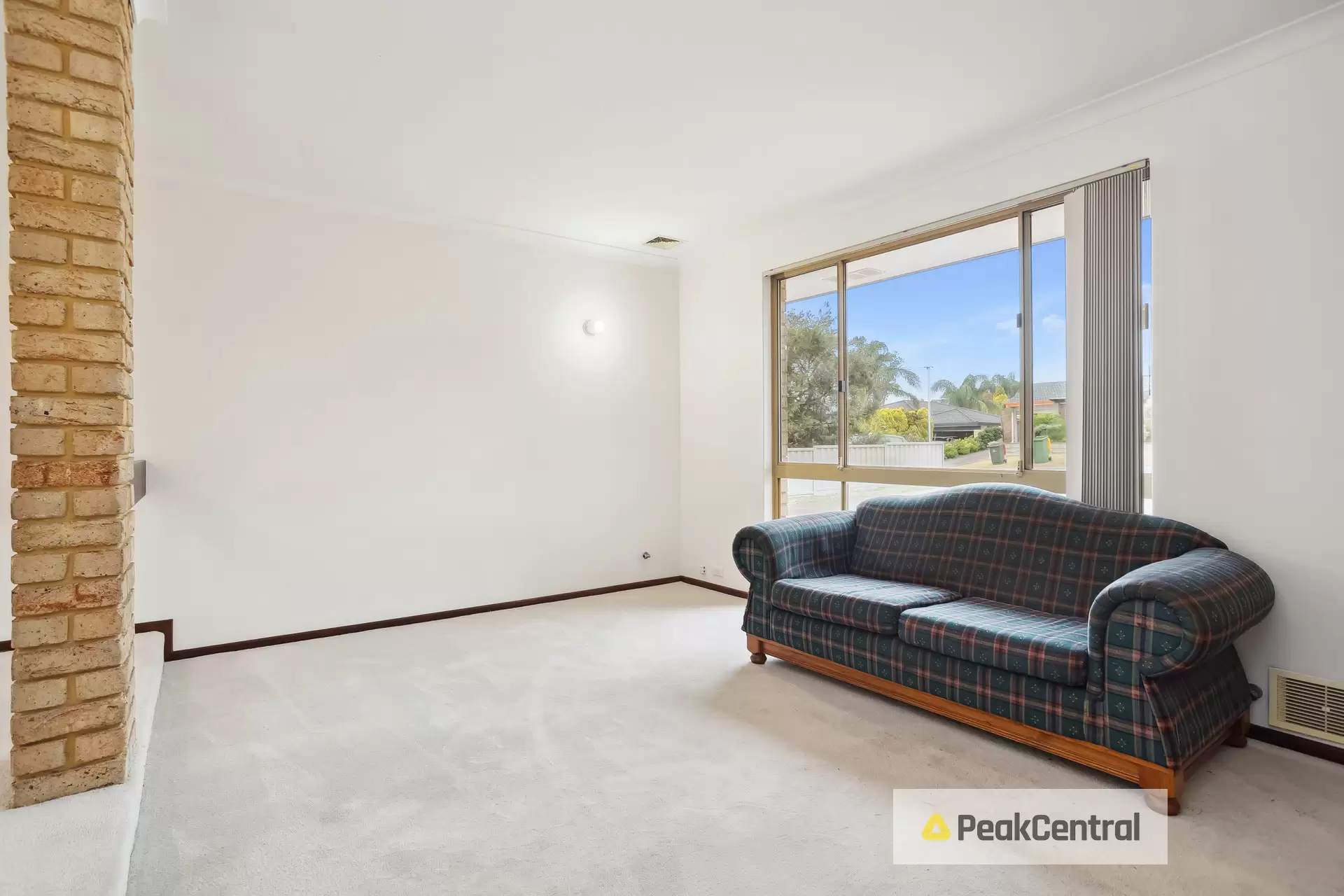 8 Banksia Place, Yangebup Sold by Peak Central Property Group - image 3